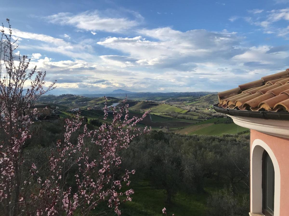Ellebi B&B Montone  Buitenkant foto
