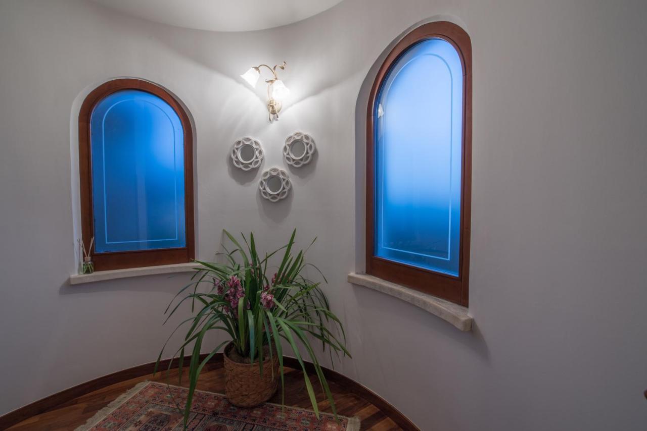 Ellebi B&B Montone  Buitenkant foto